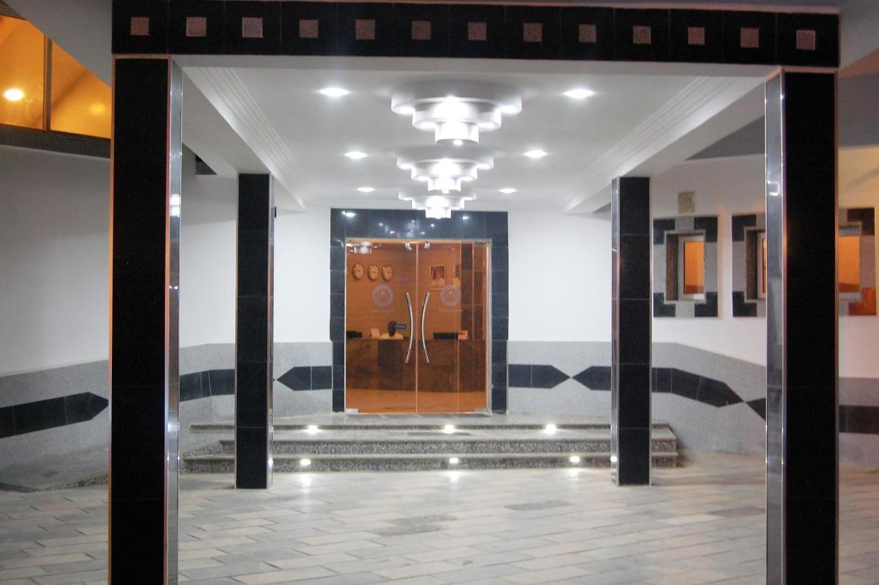 R & K Guest Palace Kano Exterior photo